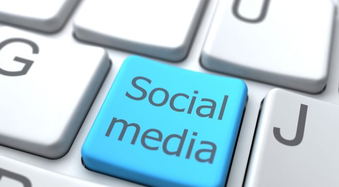 How Social Media Influences Buying Patterns